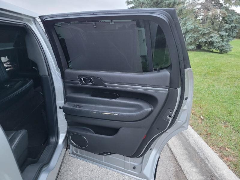 Used 2013 Lincoln MKT AWD image 31