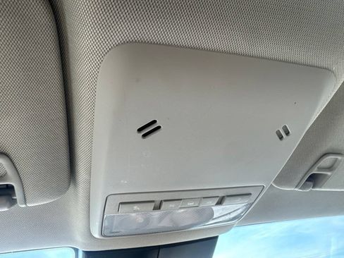 Used 2020 Buick Encore Preferred FWD image 23