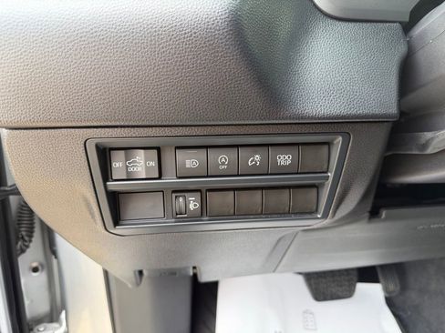 Certified 2025 Toyota Tundra SR AWD/4WD image 11