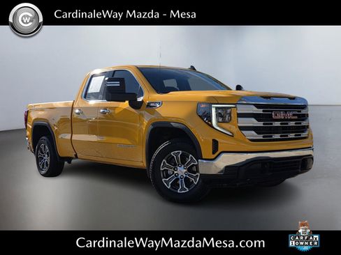 Used 2025 GMC Sierra 1500 SLE w/ Preferred Package image 1