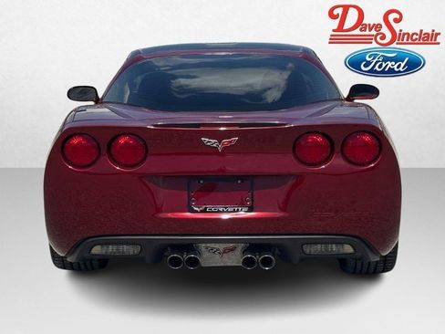 Used 2006 Chevrolet Corvette Coupe w/ Preferred Equipment Group RWD image 8