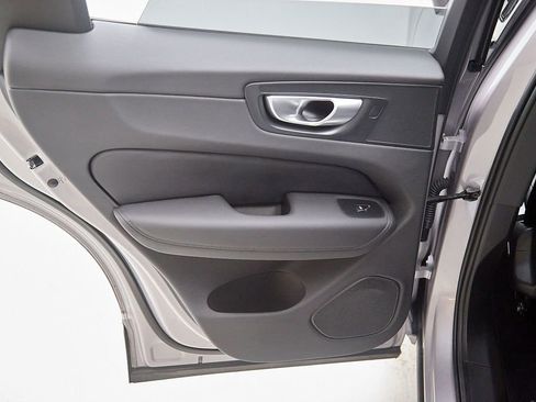 New 2026 Volvo XC60 B5 Plus w/ Protection Package Premier image 19