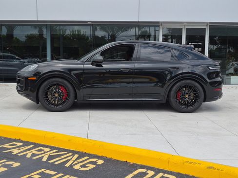 New 2026 Porsche Cayenne GTS AWD/4WD image 2