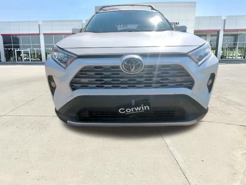 Used 2019 Toyota RAV4 Limited w/ Cold Weather Package FWD image 38