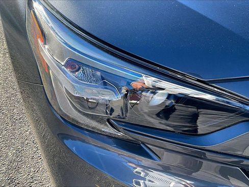 Used 2025 Subaru Legacy Premium image 32