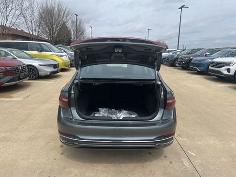 New 2026 Volkswagen Jetta SEL FWD image 10