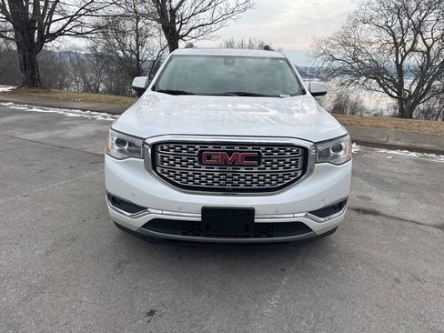 Used 2018 GMC Acadia Denali w/ Technology Package image 2