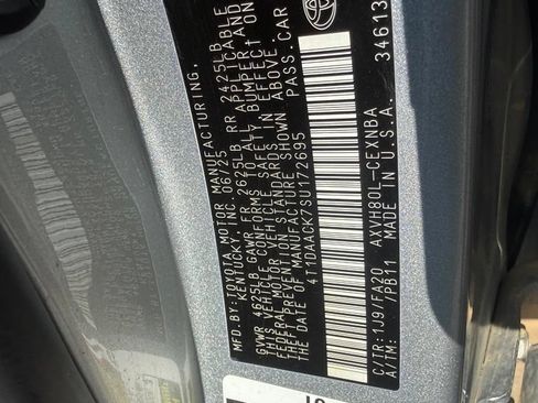 Used 2025 Toyota Camry LE FWD image 23