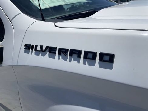Used 2023 Chevrolet Silverado 1500 LT AWD/4WD image 31