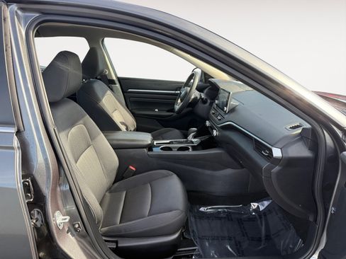 Used 2021 Nissan Altima 2.5 SV image 19