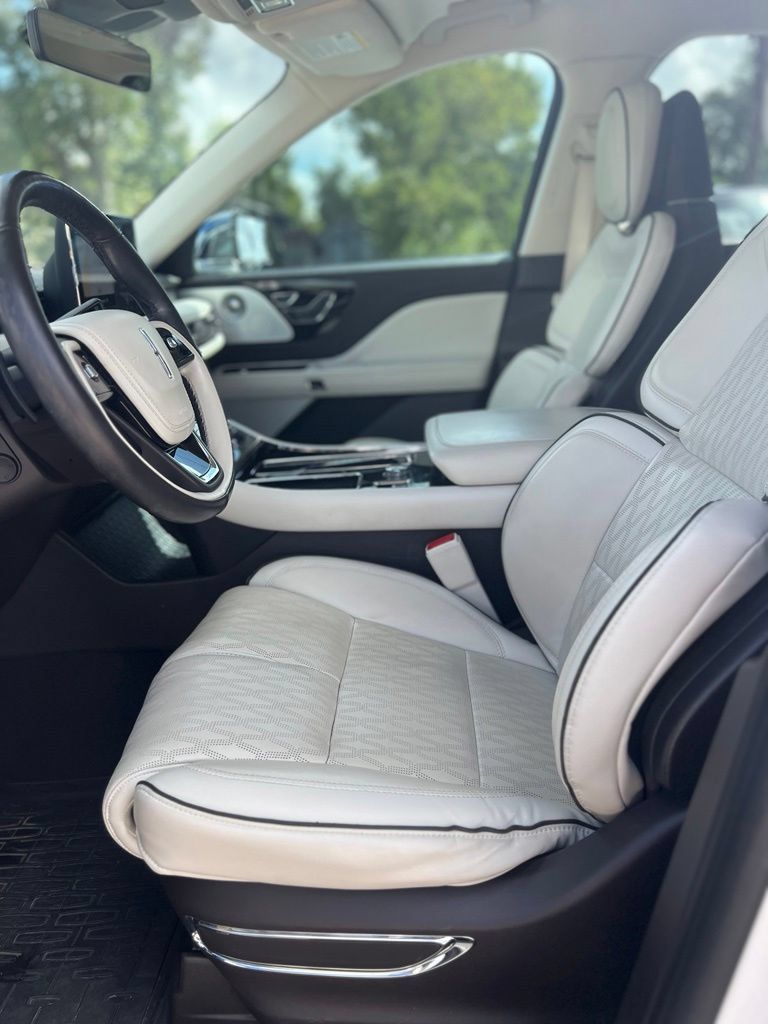 Used 2020 Lincoln Aviator Black Label AWD/4WD image 21