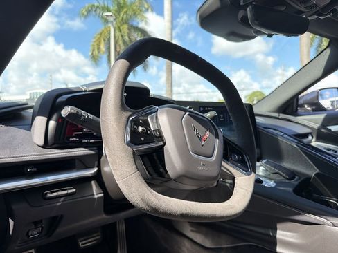 Used 2024 Chevrolet Corvette Stingray Preferred Cpe w/ 2LT image 20