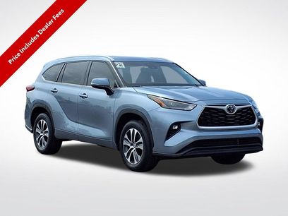 Used 2023 Toyota Highlander XLE