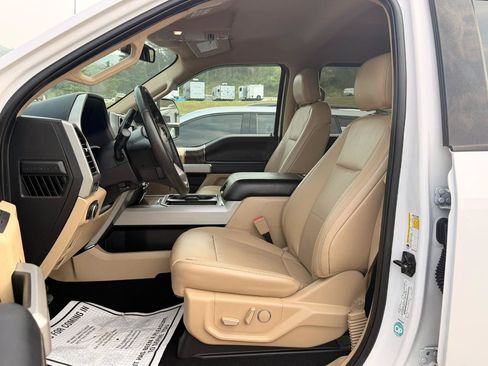 Used 2019 Ford F250 Lariat w/ Chrome Package AWD/4WD image 3