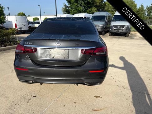 Used 2022 Mercedes-Benz E 350 Sedan image 5