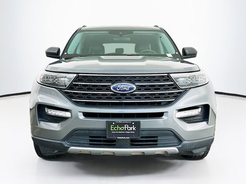 Used 2024 Ford Explorer XLT w/ Equipment Group 202A image 2