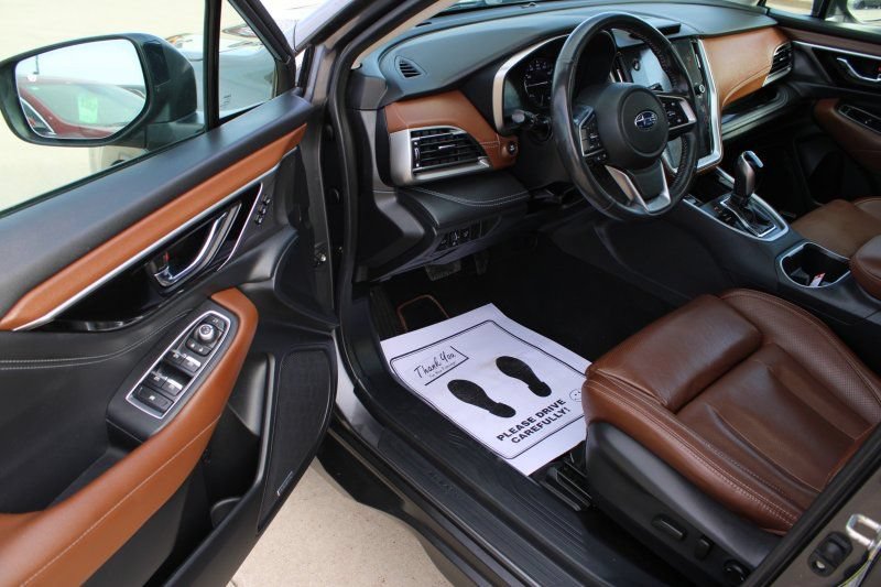 Used 2020 Subaru Outback Touring AWD/4WD image 23