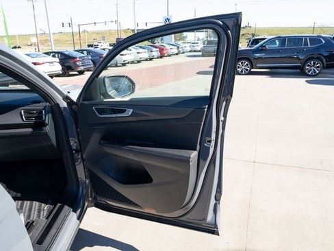 New 2026 Volkswagen Atlas Cross Sport SEL Premium R-Line image 15