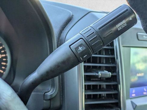 Used 2019 Ford F150 XLT RWD image 9