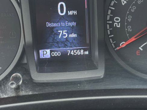 Used 2021 Toyota Tacoma SR image 19