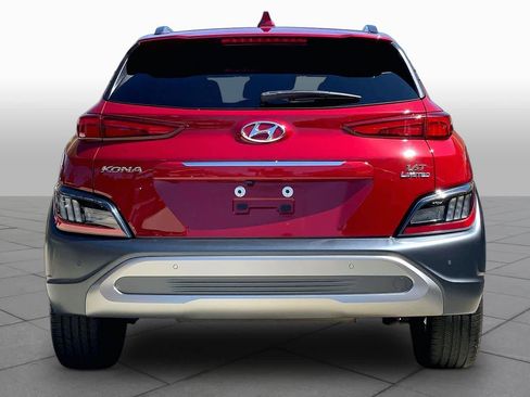 Used 2022 Hyundai Kona Limited w/ Cargo Package FWD image 5