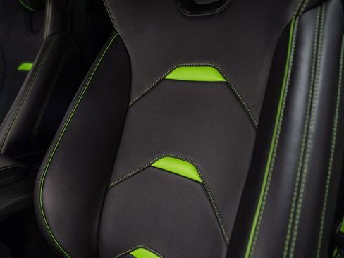Used 2020 Lamborghini Huracan EVO AWD/4WD image 23