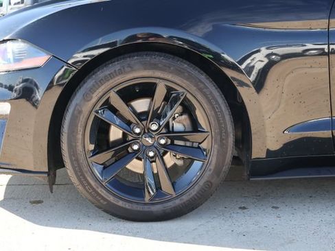 Used 2020 Ford Mustang Premium image 22