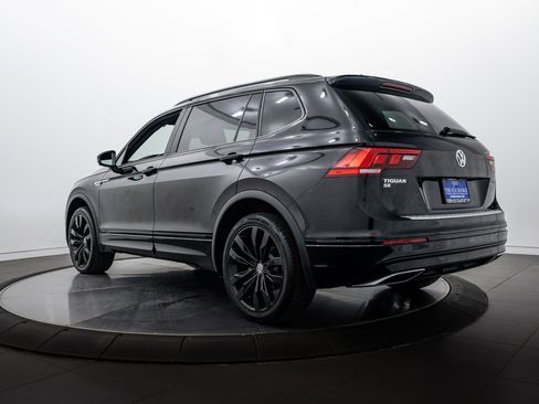 Used 2021 Volkswagen Tiguan SE R-Line image 5