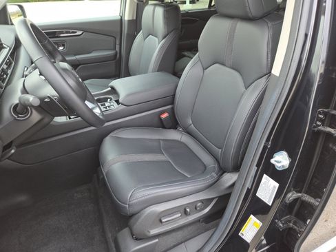 Used 2025 Honda Pilot EX-L image 26