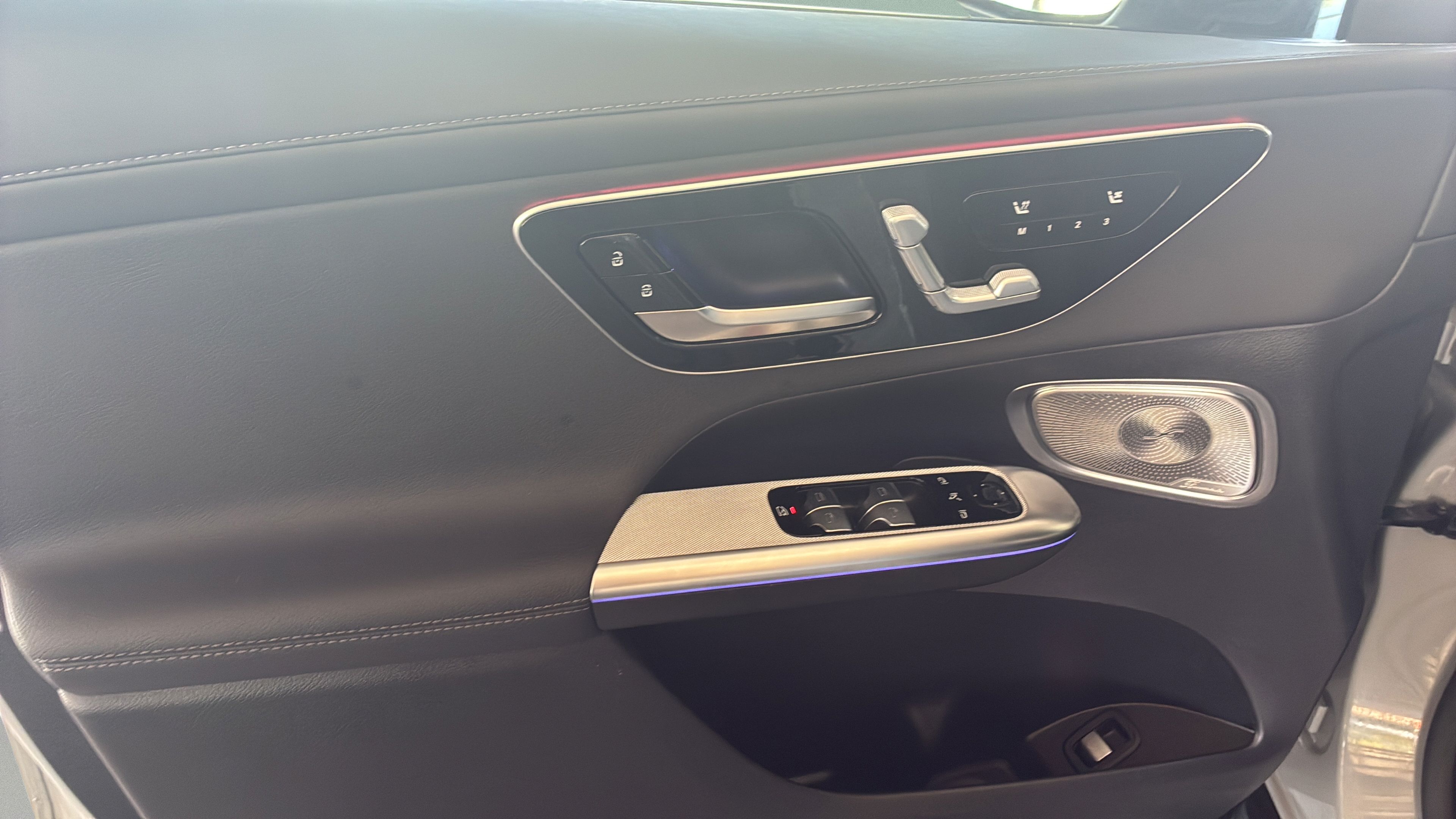 Used 2026 Mercedes-Benz GLC 300 image 38