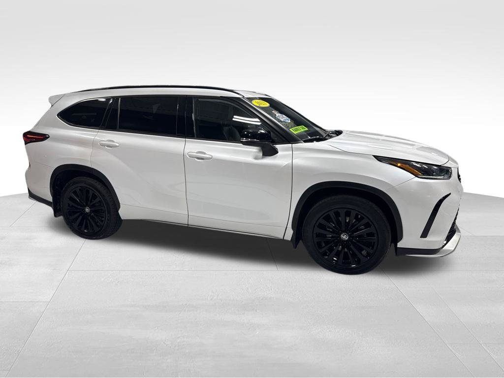Used 2023 Toyota Highlander XSE AWD/4WD image 10