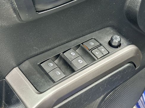 Used 2023 Toyota Tacoma SR image 15