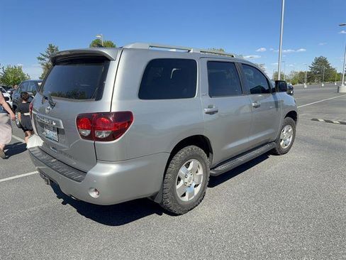 Used 2019 Toyota Sequoia SR5 AWD/4WD image 66