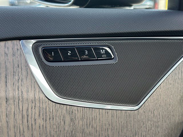 Certified 2023 Volvo XC90 B6 Core w/ Climate Package AWD/4WD image 33