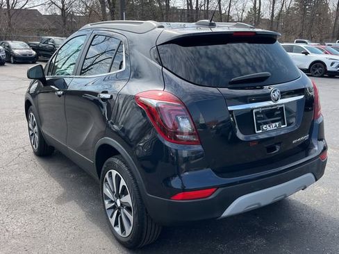 Used 2021 Buick Encore Preferred AWD/4WD image 2