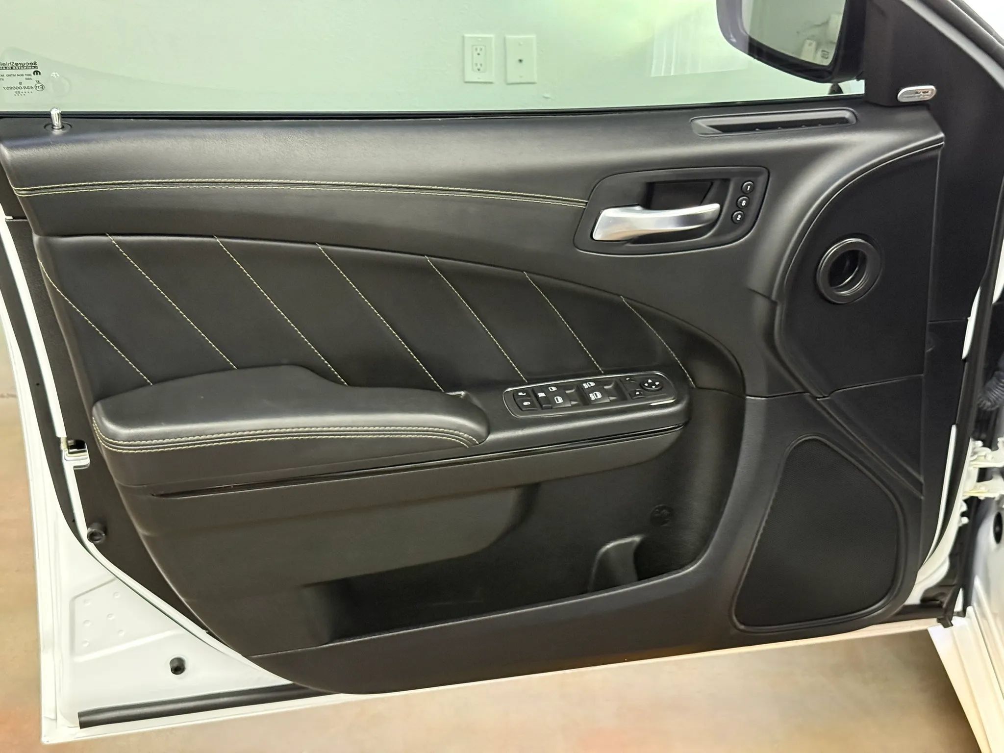 Used 2023 Dodge Charger Scat Pack RWD image 17