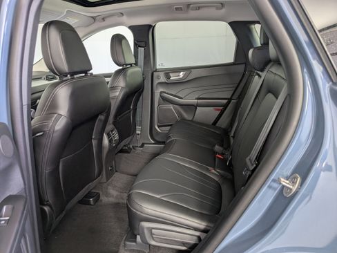 New 2025 Ford Escape SE w/ PHEV Premium Package image 11