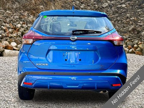 Used 2024 Nissan Kicks S FWD image 4