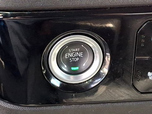 Used 2024 Chevrolet Silverado 1500 LT AWD/4WD image 25