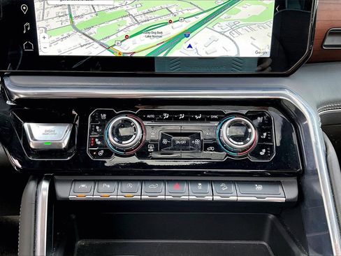 Used 2023 GMC Sierra 1500 Denali Ultimate image 19