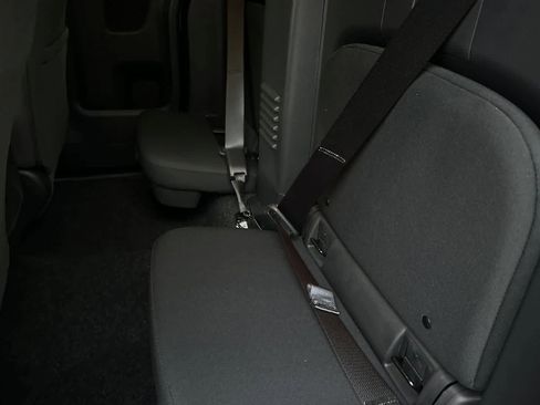 New 2026 Nissan Frontier S image 5