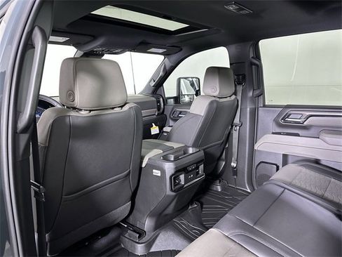 New 2026 Chevrolet Silverado 2500 ZR2 image 21