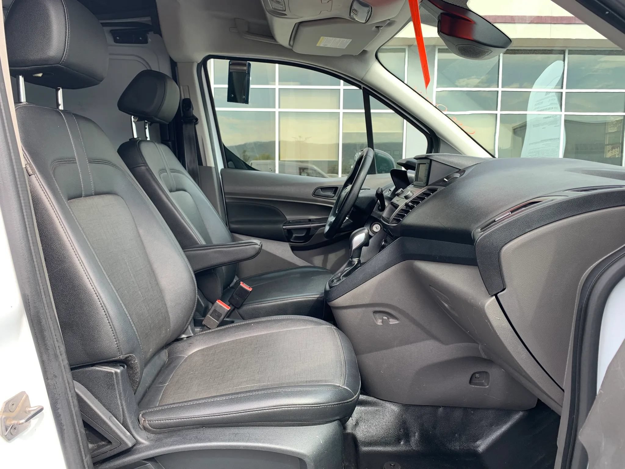 Used 2021 Ford Transit Connect XL FWD image 21