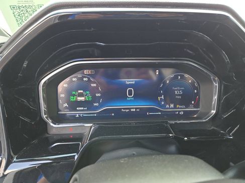 Used 2024 Chevrolet Silverado 3500 LTZ w/ LTZ Plus Package AWD/4WD image 11