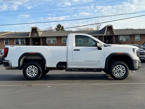 Used 2024 GMC Sierra 2500 Pro w/ Convenience Package image 8