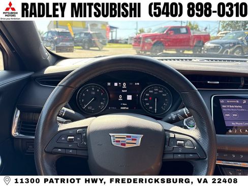 Used 2019 Cadillac XT4 Sport AWD/4WD image 6