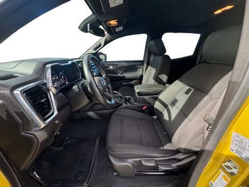 Used 2024 GMC Canyon Elevation w/ Convenience Package image 10