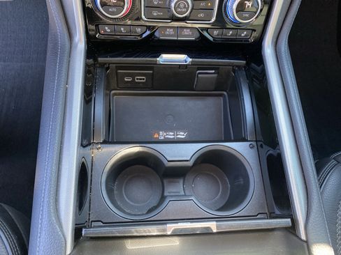 Used 2022 GMC Yukon XL Denali w/ Denali Ultimate Package image 34