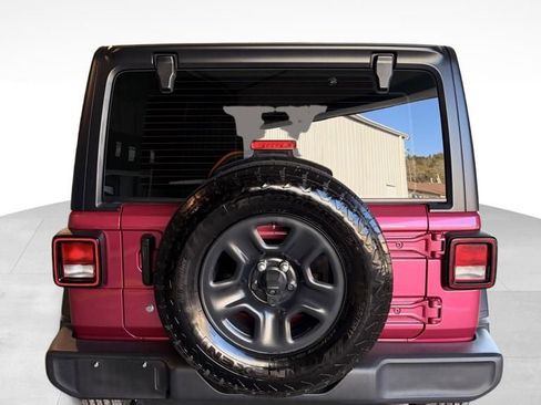 Used 2024 Jeep Wrangler Sport image 4