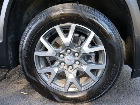 Used 2021 GMC Acadia SLE image 46